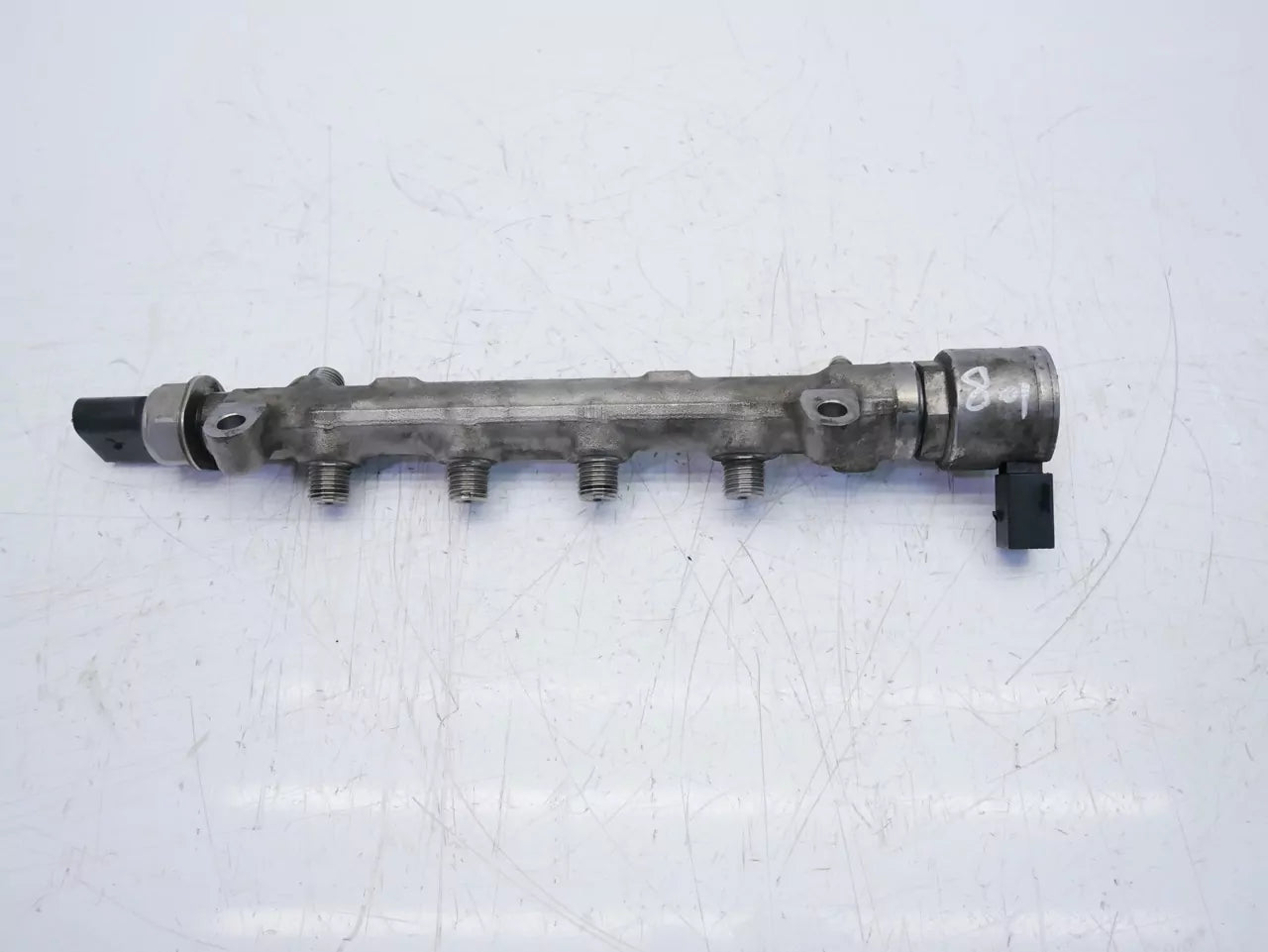 Rampa inyectora Volkswagen 2,0 TDI DFS DFSB DFSD 04L089C