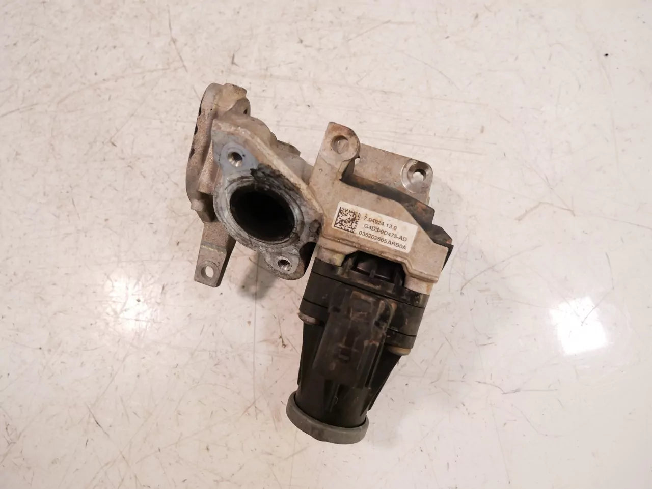Válvula EGR Land Rover 2,0 D240 4x4 204DTA AJ20D4 G4D3-9D475-AD