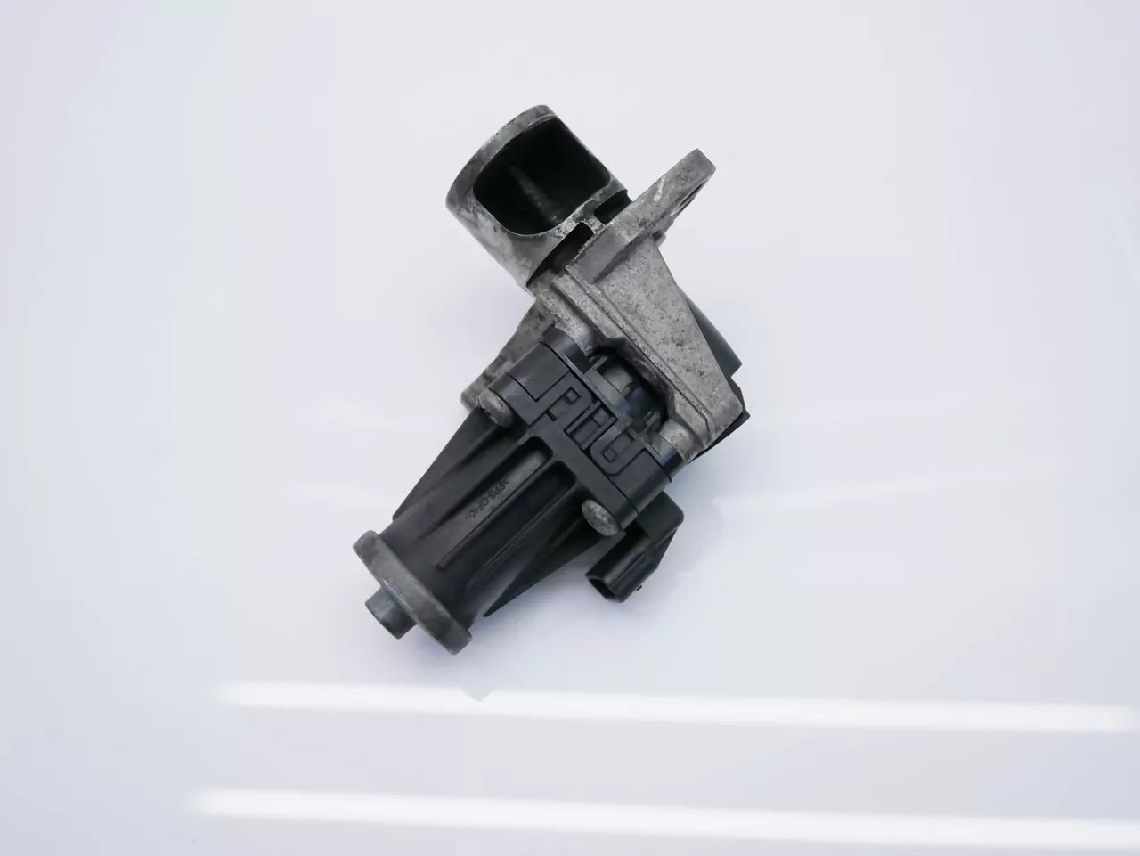 Válvula EGR Mercedes-Benz 1,5 CDI B 180 OM 607.951 K9K 451 147105308R
