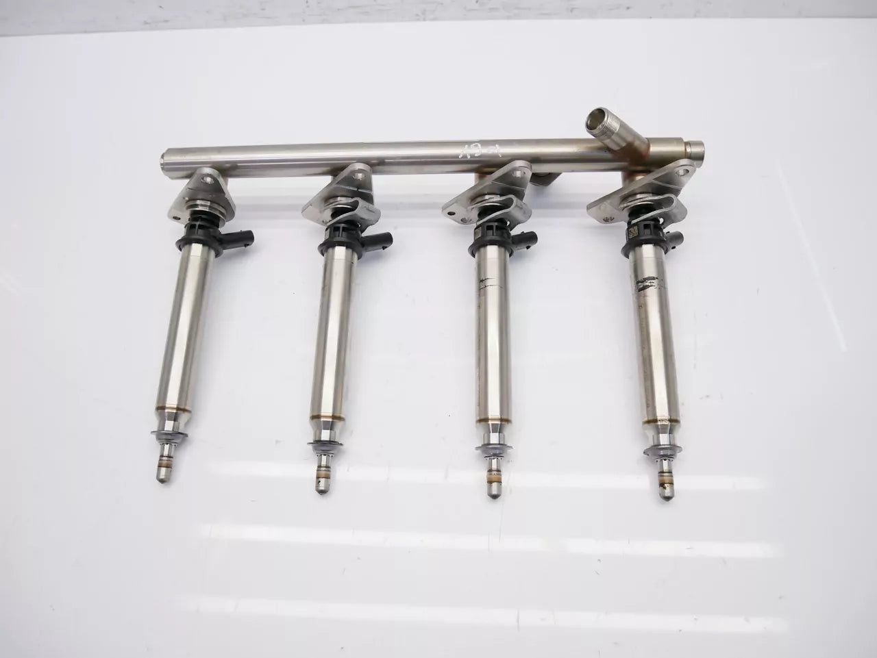 Rampa de inyectores Mercedes-Benz 2,0 200 M 274.920 A2740700995 A2780700687