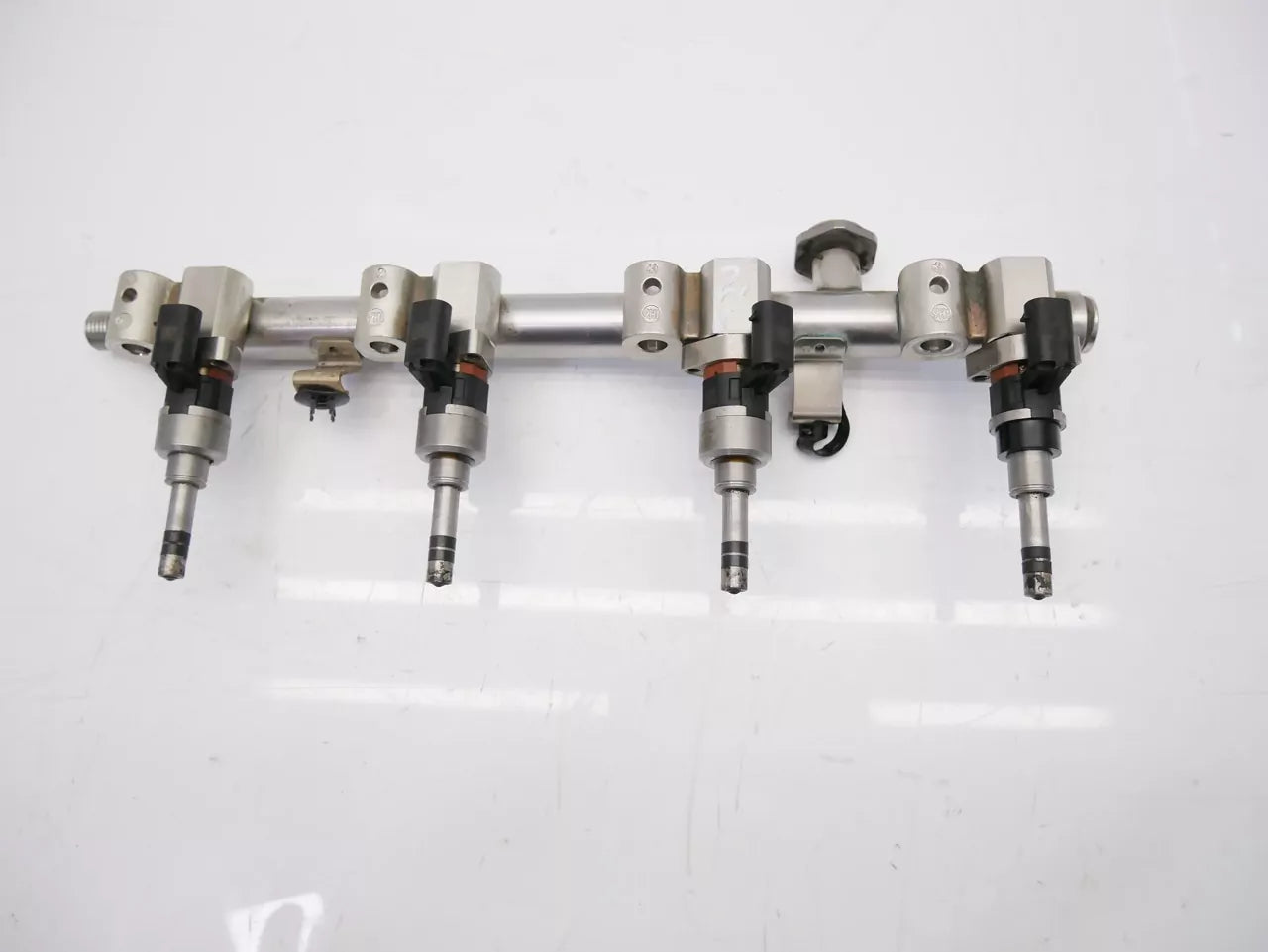 Rampa de inyectores Kia Hyundai 1,6 GDI gasolina G4FD 35350-2B370