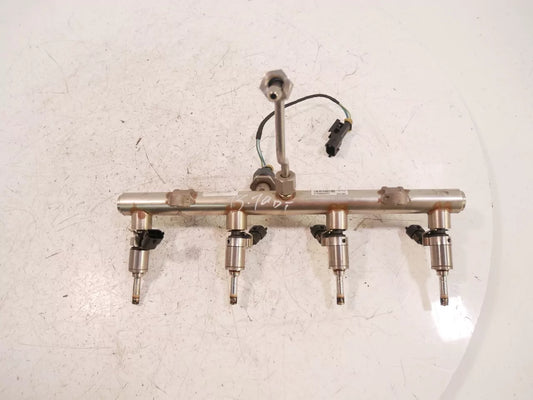 Rampa de inyectores Ferrari 4,3 gasolina F131B48 F131 F131B 247581