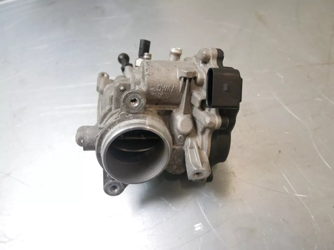 Válvula EGR Volkswagen 2,0 TDI DFGA DFG 04L128637A 04L128059AA