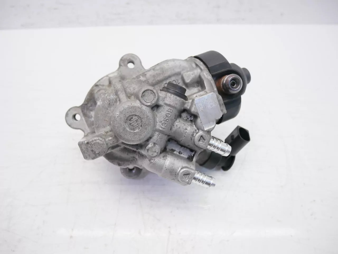 Bomba de alta presión Skoda 1.6 TDI Diesel CRKB CRK 0445010537 04L130755D