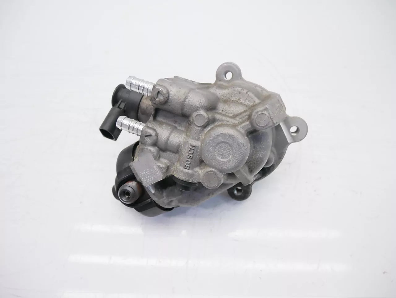 Bomba de alta presión Volkswagen Caddy 2.0 TDI DFS DFSD 04L130755D