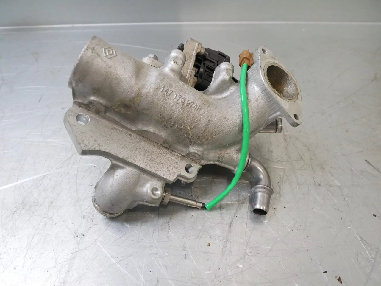 Válvula EGR Mercedes-Benz A-clase W176 A180 1,5 CDI OM 607.951 K9K451 147173974R