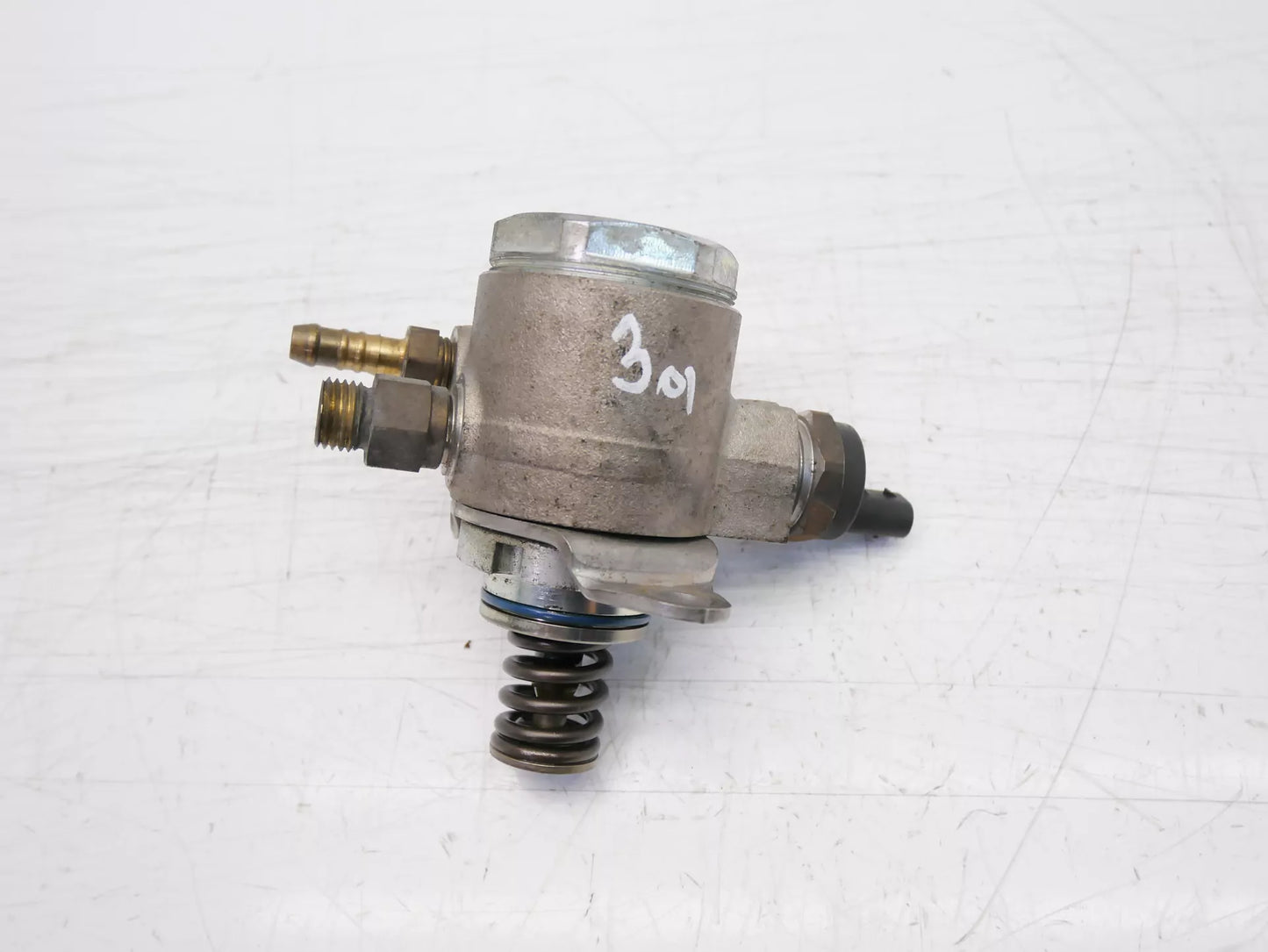 Bomba de combustible Volkswagen Touran 1T 1.4 TSI gasolina CAVB CAV 03C127026J