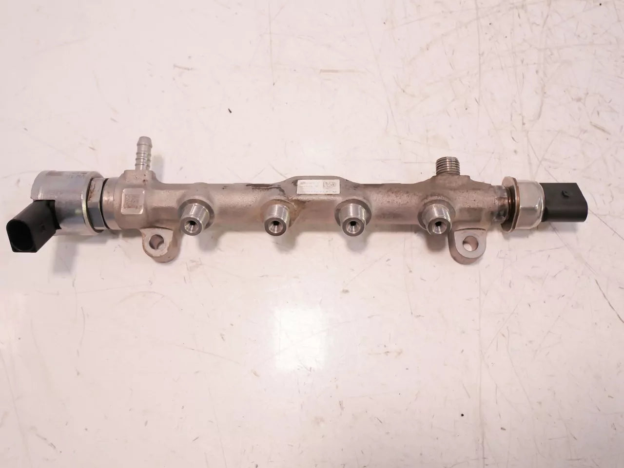 Rampa inyectora Volkswagen 2,0 TDI DFS DFSD 04L089G