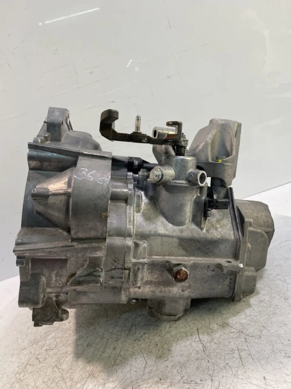 Caja cambios manual Audi Q2 GAB 1,0 30 TFSI gasolina DKRF DKR UDL 0AJ300043P