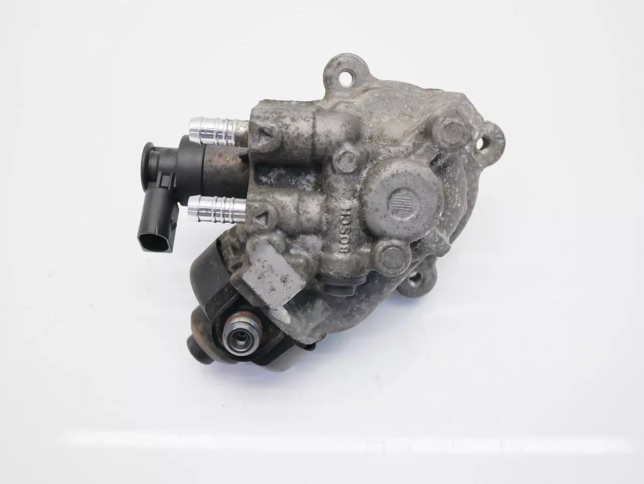 Bomba de alta presión Audi Seat Volkswagen Passat 2.0 TDI CRLB CRL 0445010538 04L130755E
