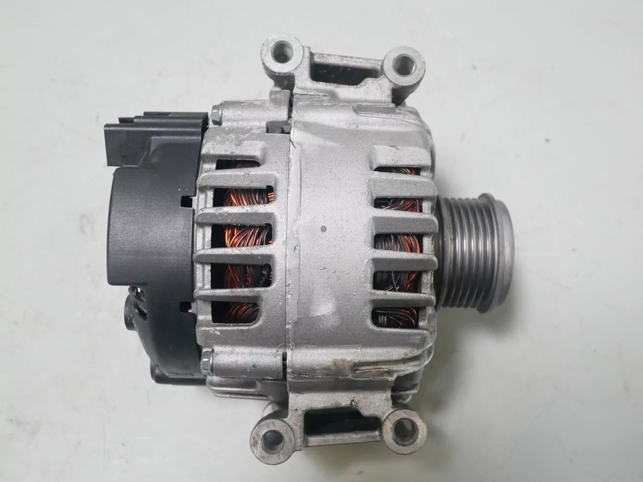 Alternador Audi Cupra Skoda Volkswagen 2.0 45 TFSI TSI RS DNPA DNP 06K903026C