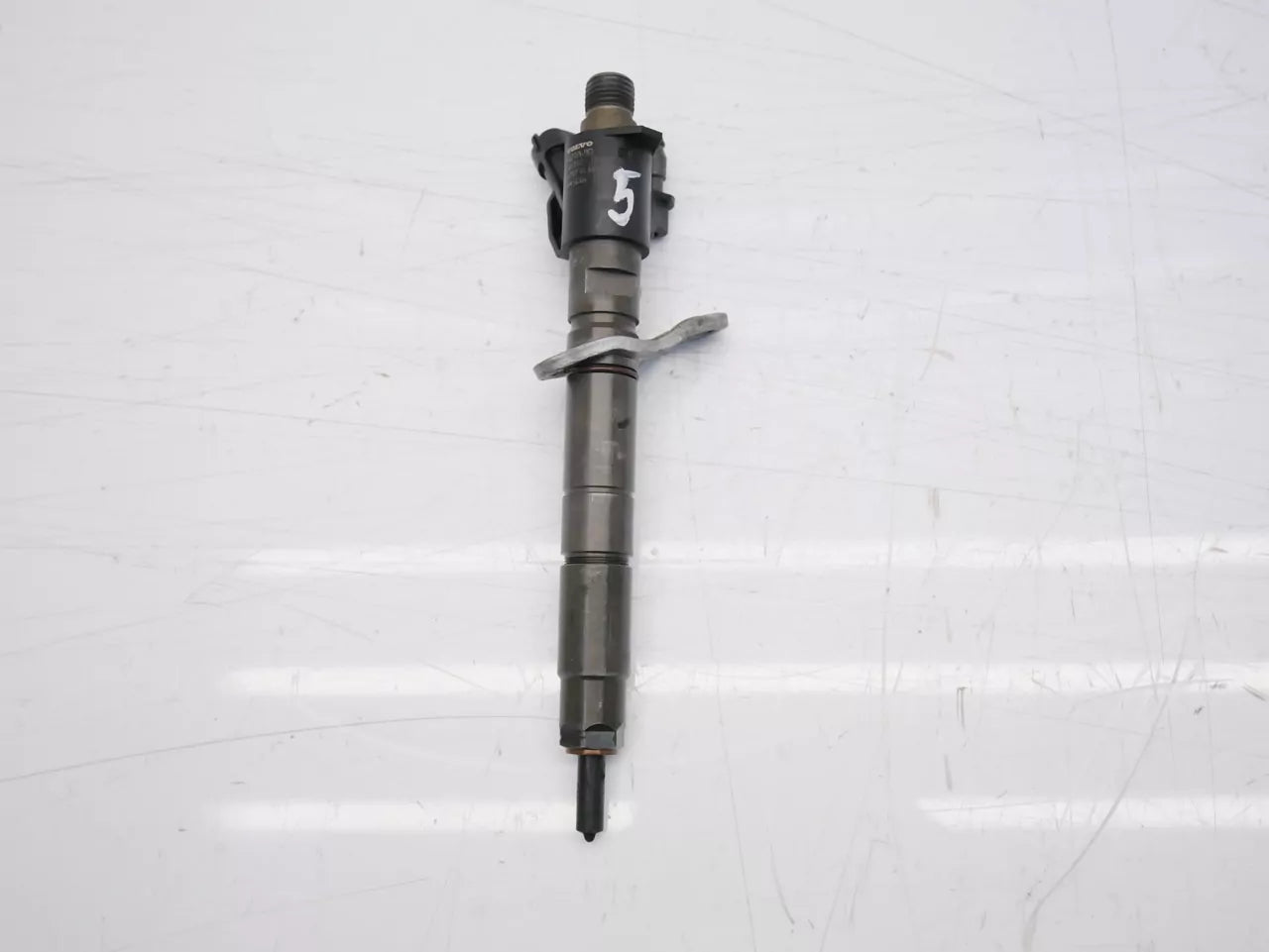Inyector Boquilla de inyección Volvo 2,4 D5 D5244T10 31272690