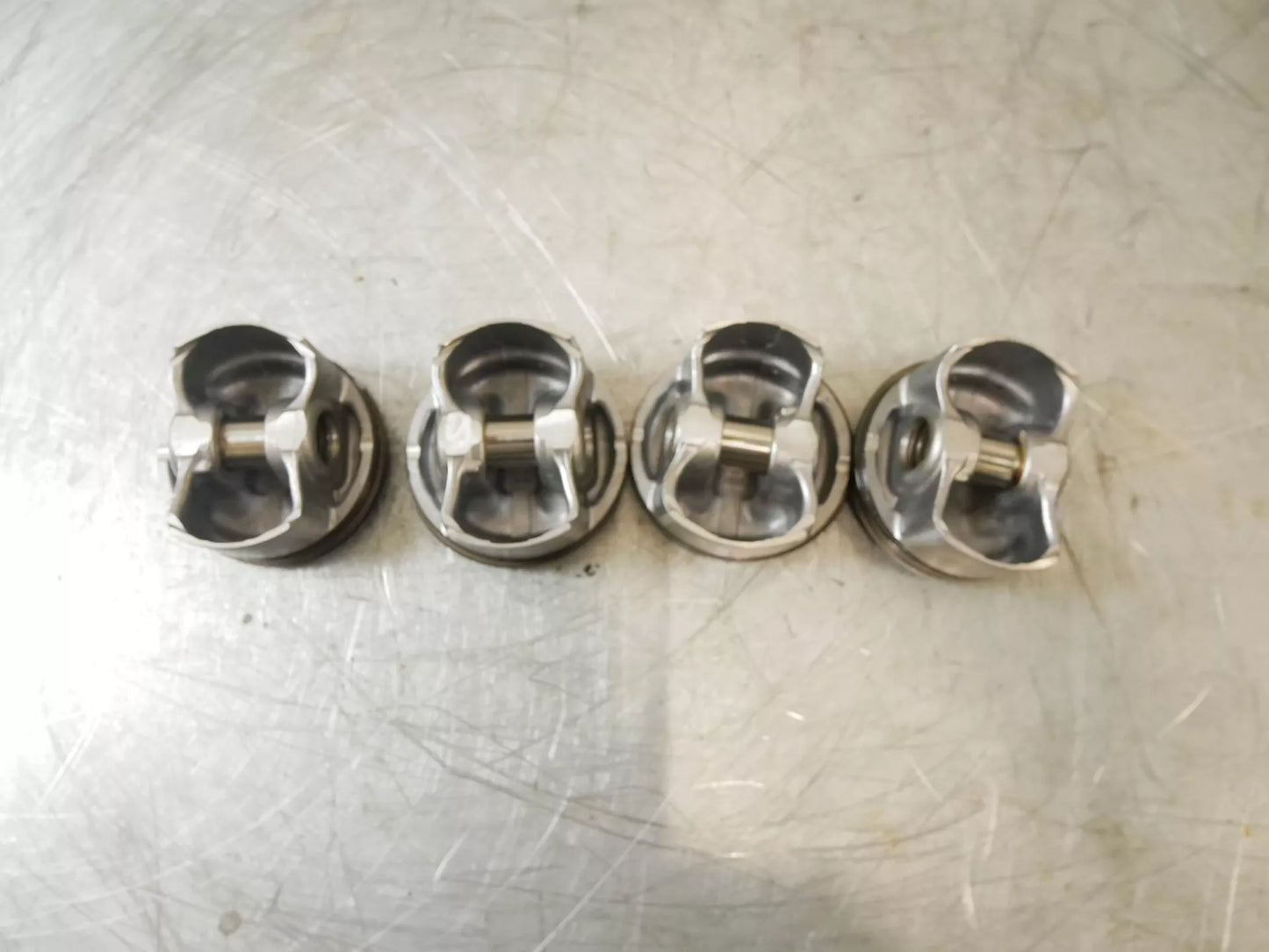 4 x pistones Mercedes-Benz GL 450 X163 4.7 V8 M 273.923 M273.923 A2720302217