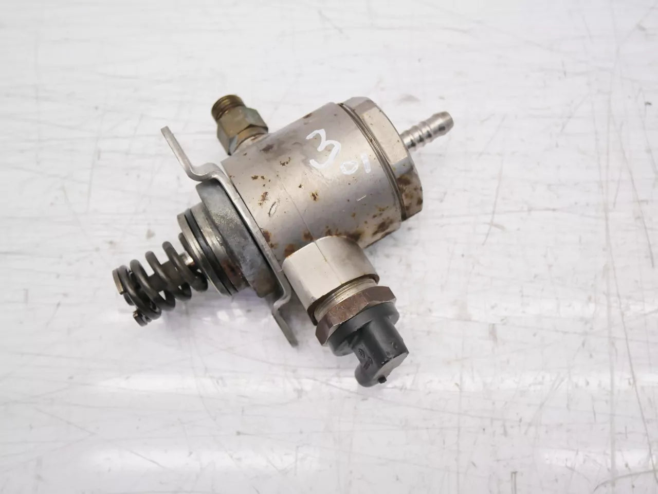 Bomba de combustible Audi 2,0 TFSI CDN CDNC 06J127025D