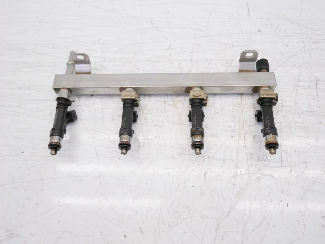 Rampa de inyectores Opel 1,2 A12XER A12 55562258