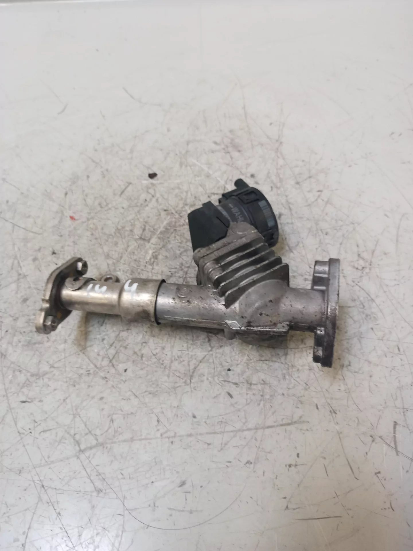 Válvula EGR BMW 320 Serie 3 E90 E91 E92 E93 2.0 gasolina N43B20A N43 7563241