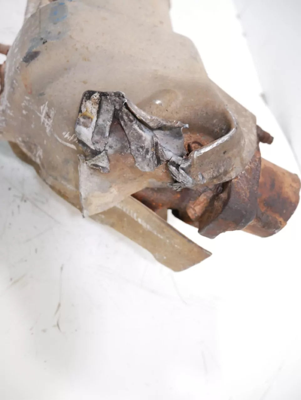 Catalizador Nissan Cabstar NT400 F24M 2,5 D Diesel YD25 YD25DDTI 208A0LC60F