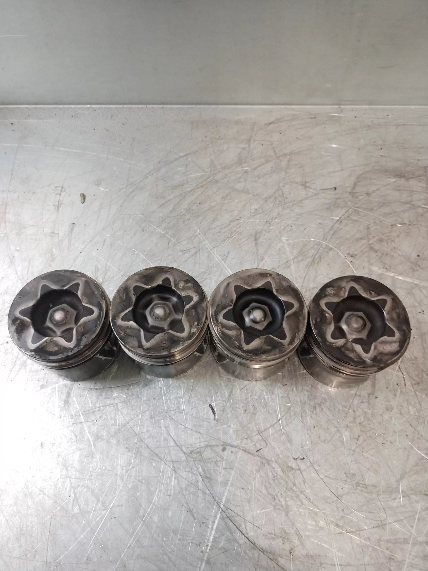 4 x Pistones Ford Mazda Ranger ET BT-50 BT50 4x4 2.5 TDCI WLAA 6M34-6108-DA