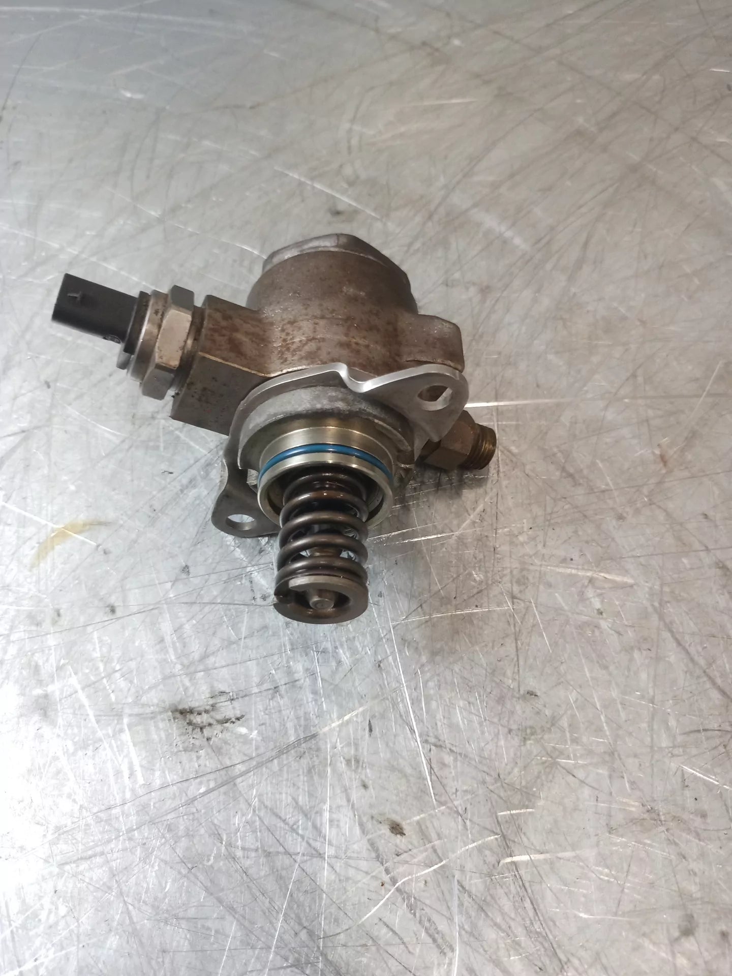 Bomba de combustible Audi Volkswagen A1 Golf Passat 1.4 TFSI TSI CAXA CAX 03C127026M