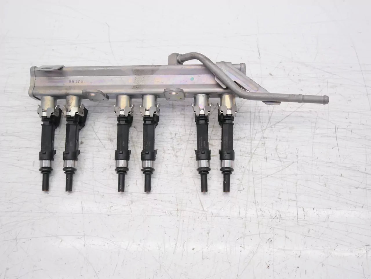 Rampa de inyectores Suzuki 1,0 gasolina K10C