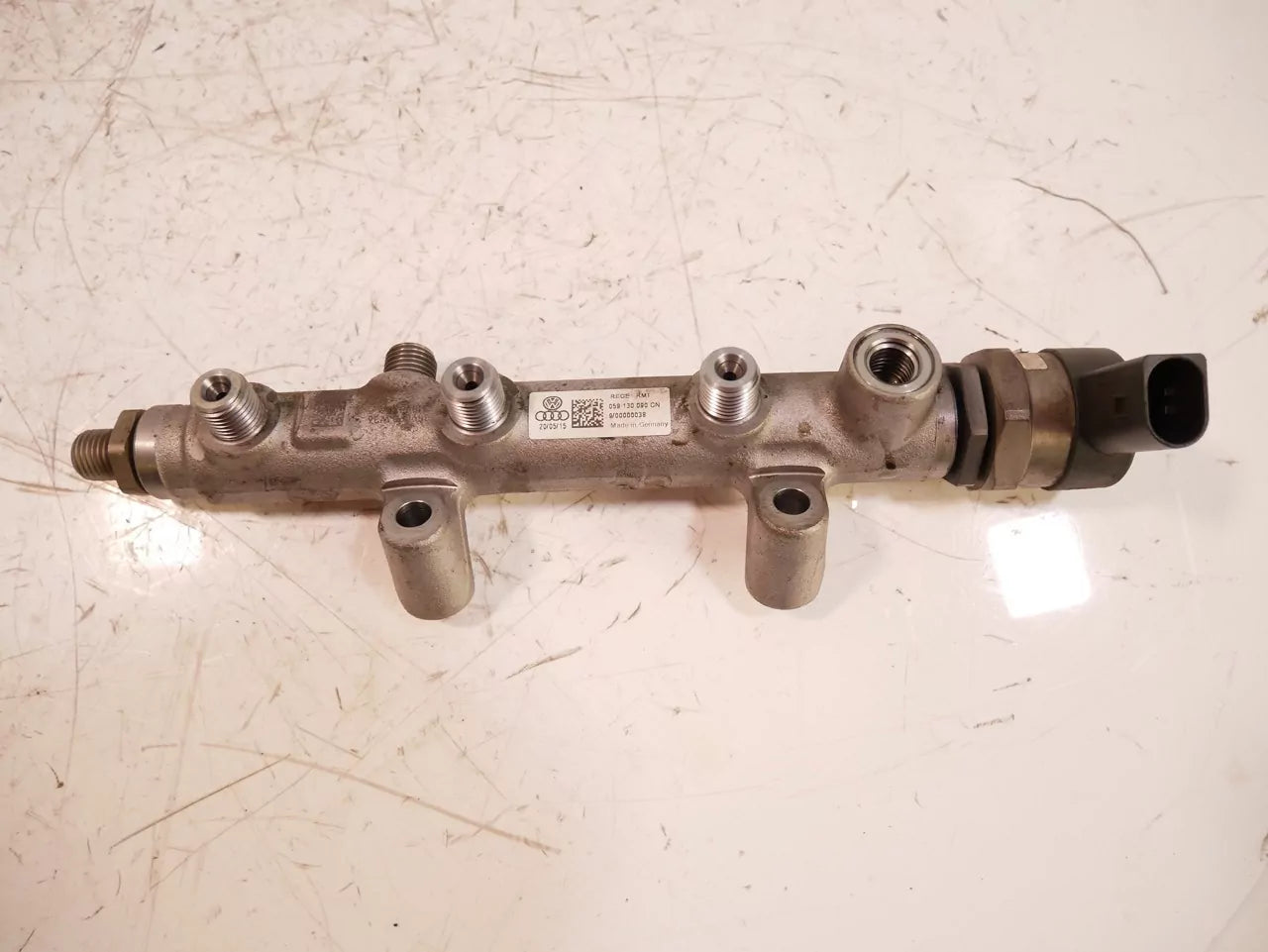 Rampa inyectora Porsche Volkswagen 3,0 D V6 CVV CVVA MCV.VC 059130090CN