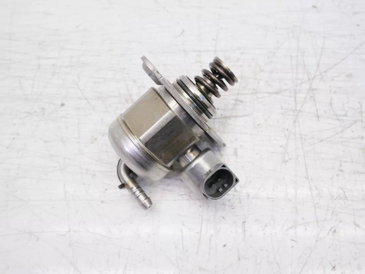 Bomba de combustible Audi Seat Skoda Volkswagen 1,4 TFSi TSI CZC CZCA 04E127025D