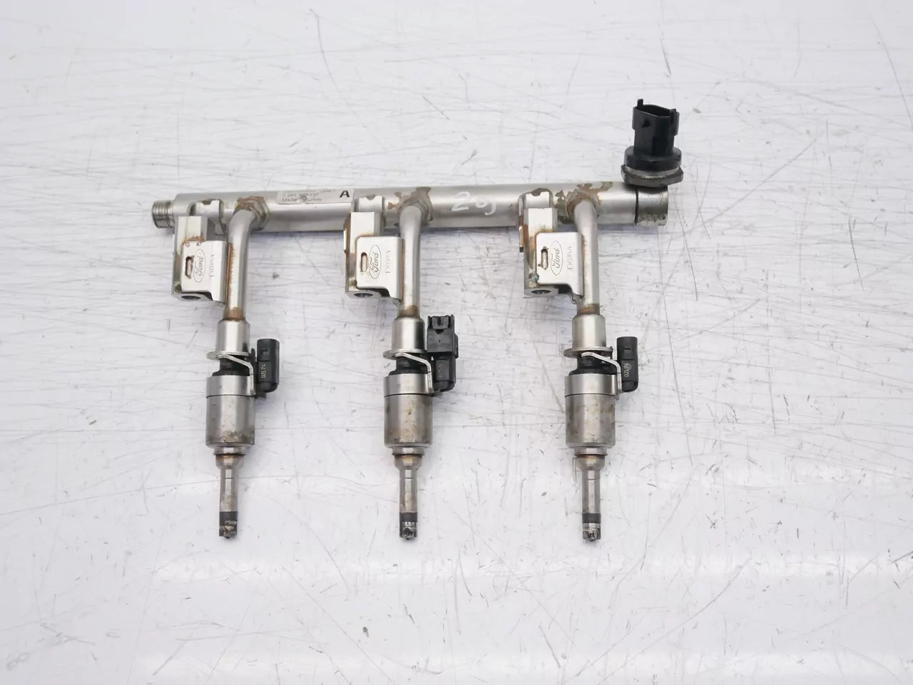 Rampa inyectora Ford 1,0 P4JA DM5G-94487-AA