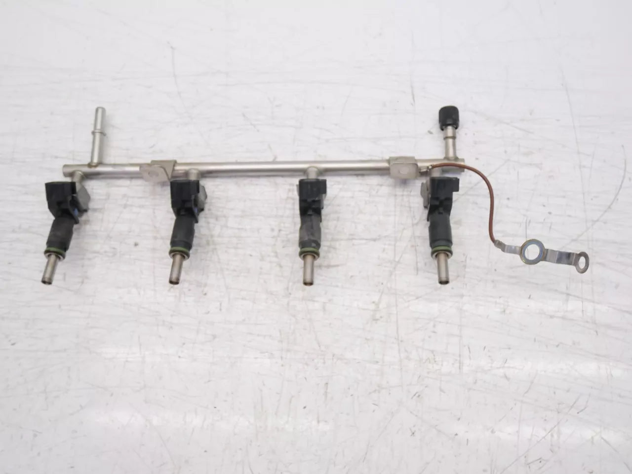 Rampa de inyectores Opel 1,6 A16XER LDE 55562599