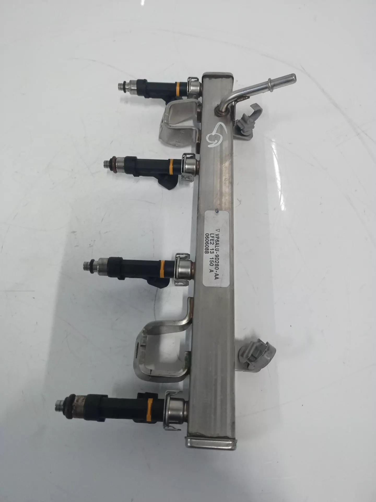 Riel inyector Mazda MX-5 III MK3 NC 2.0 gasolina LF LFG7