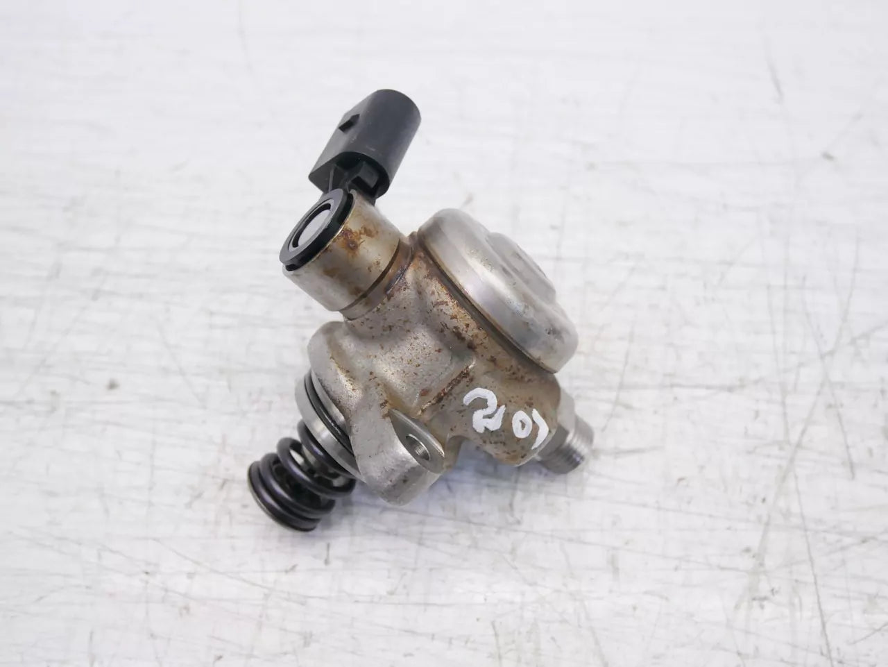 Bomba de combustible Volkswagen 1,0 TSI DKL DKLA 04E127027N