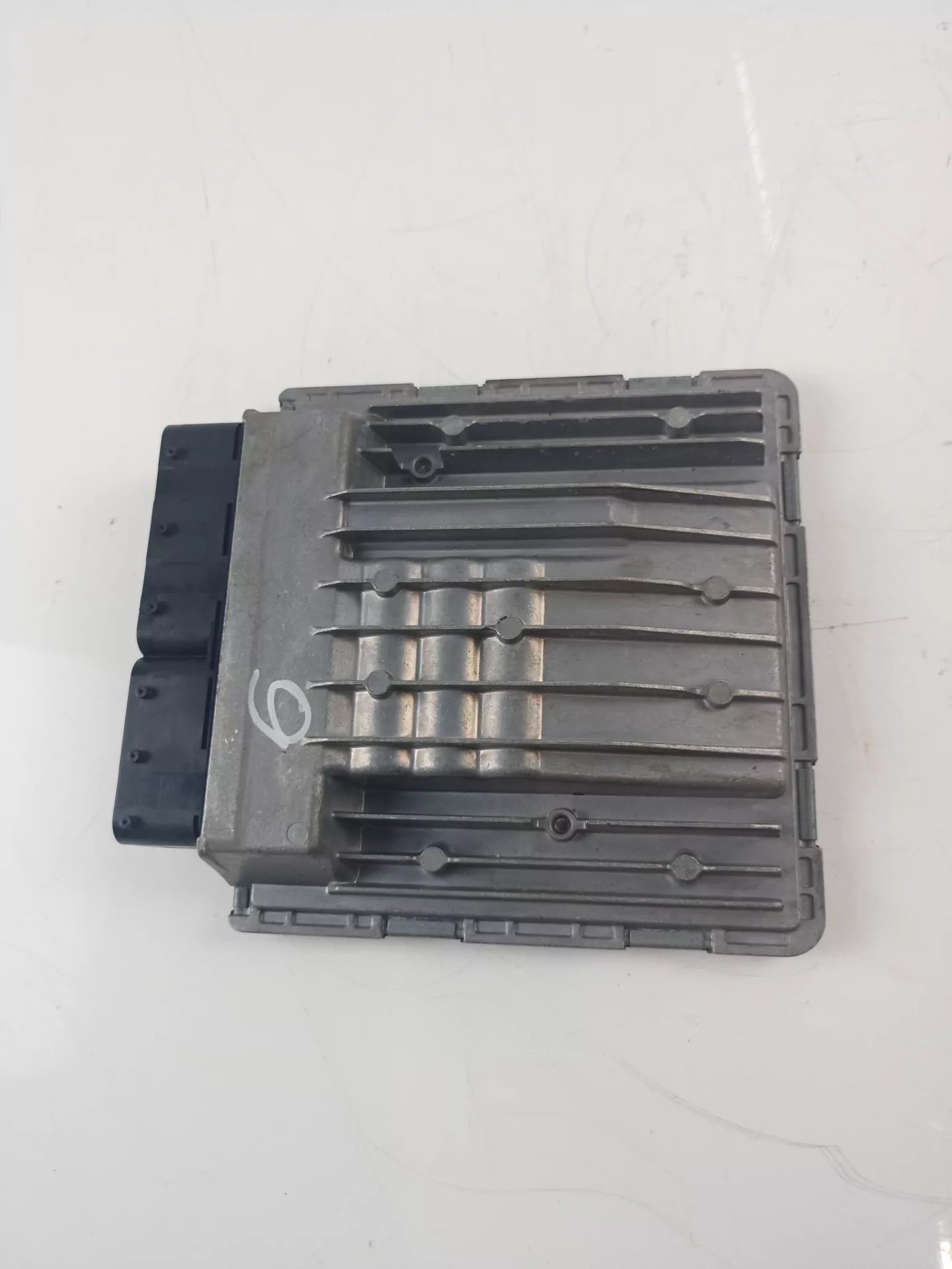 Unidad de control BMW Serie 3 E90 E91 E92 E93 3.0 330 i N52B30A N52 7557674 7555361