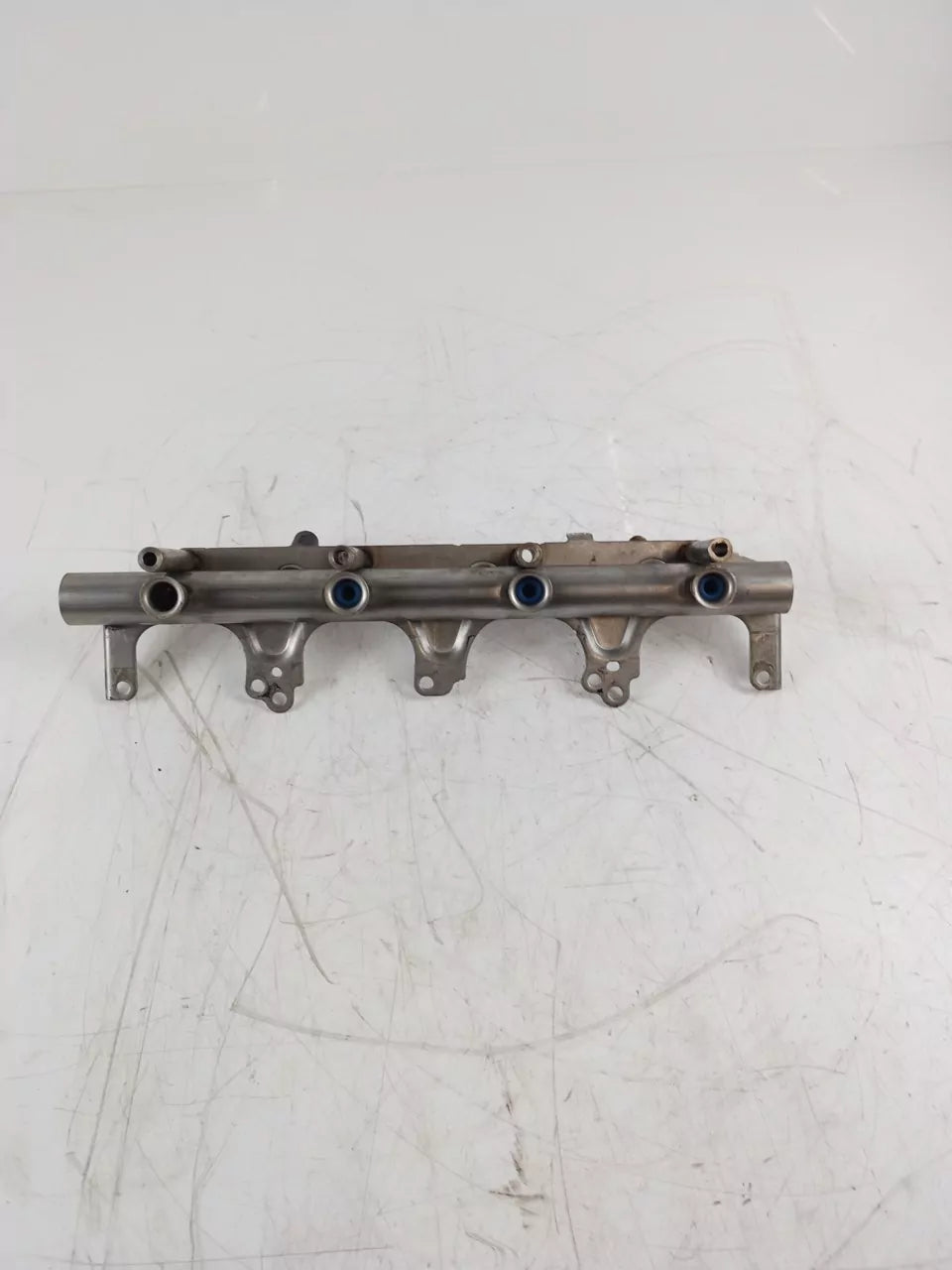 Rampa inyectora Audi A4 B7 2.0 TFSI gasolina BWT 06F133317L