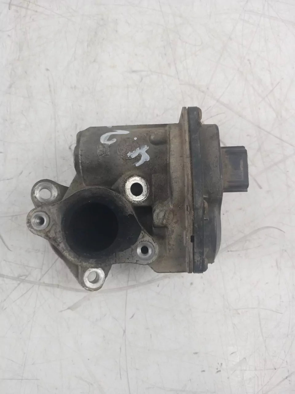 Válvula EGR Mercedes-Benz 1.5 CDI K9K608 OM607.951 H8201143495