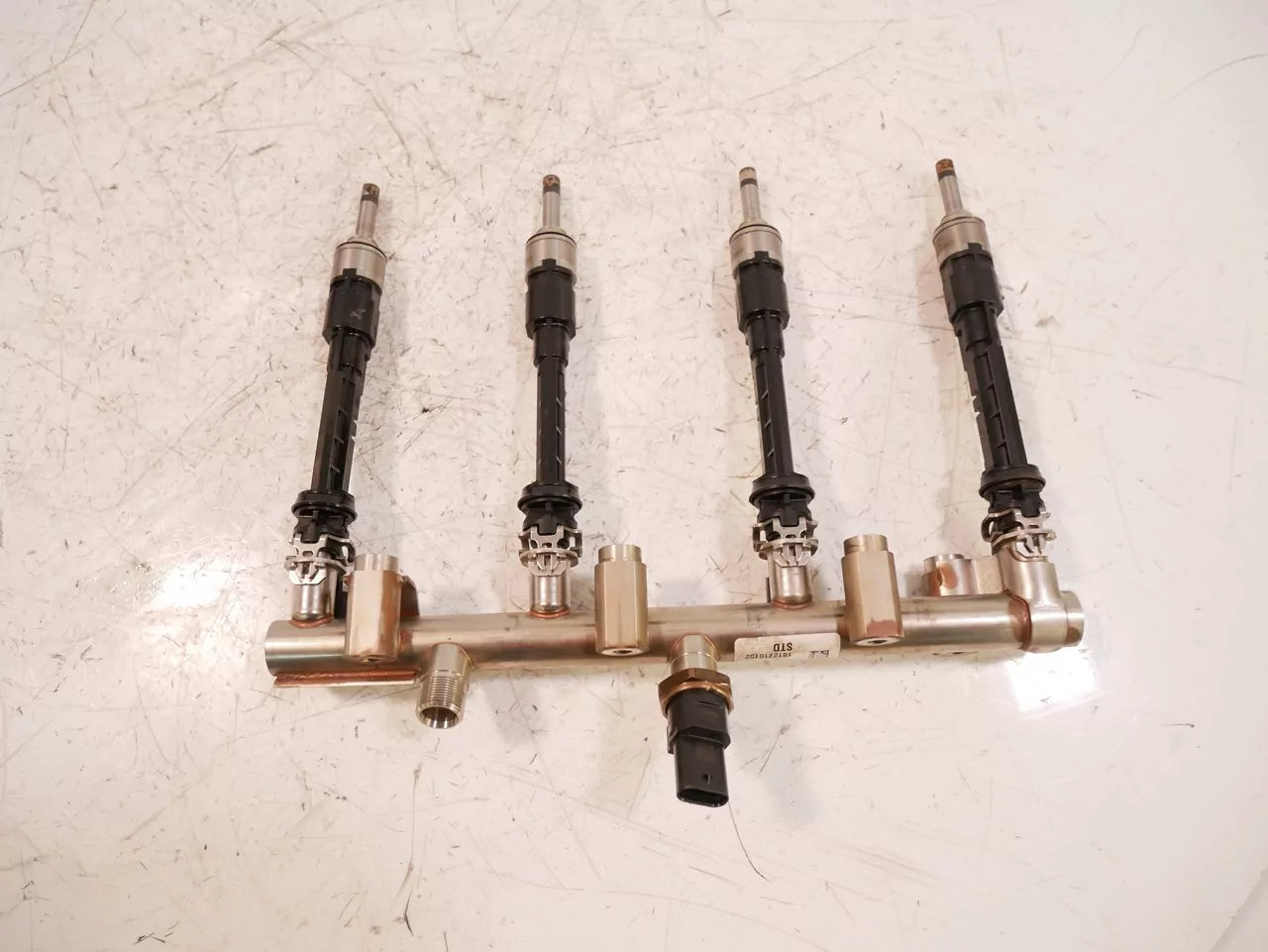 Rampa de inyectores Mercedes-Benz 1,3 A 200 M282.914 282.914 A2820701400