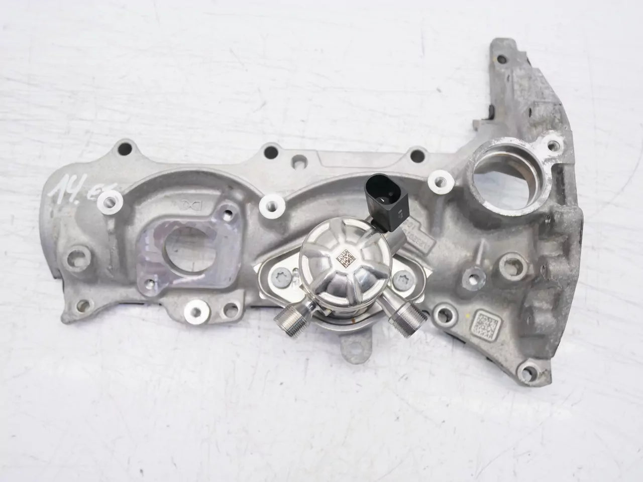 Bomba de combustible Mercedes-Benz 1,3 A200 M282 282.914 A2820700001 A2820107001 Tapa de válvulas