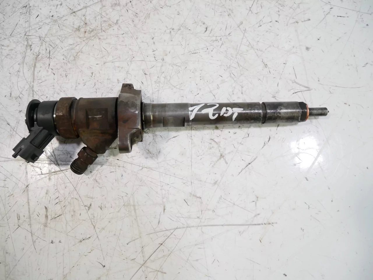 Inyector Boquilla de inyección Citroen Peugeot 1,6 HDI 9HZ DV6TED4 9H01 0445110297