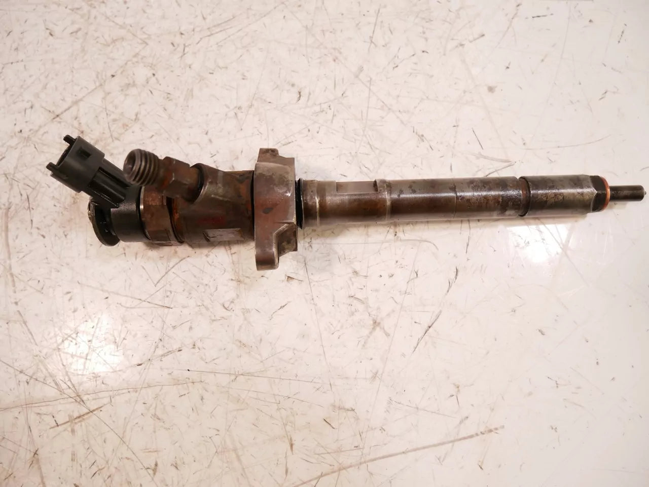 Inyector Boquilla de inyección Citroen Peugeot 1,6 HDI 9HZ DV6TED4 9H01 0445110297