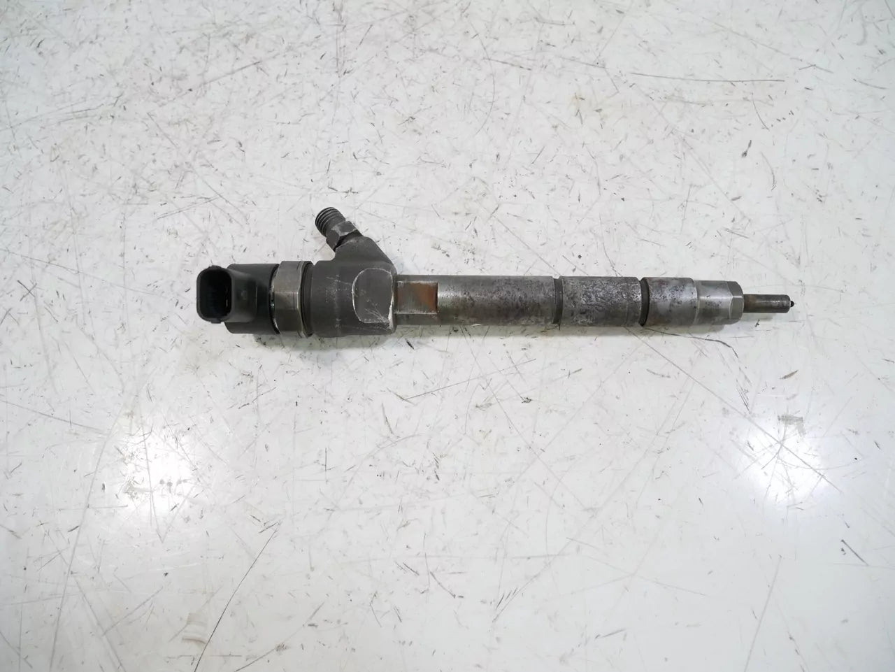 Inyector Boquilla de inyección Renault Opel Nissan 2,0 CDTI dCi M9R786 166000399R