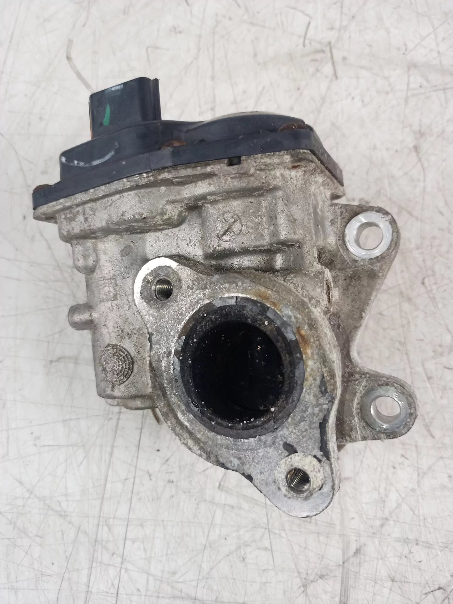 Válvula EGR Nissan Navara D23 2,3 dCi YS23 YS23DDTT M9T270 147109869R