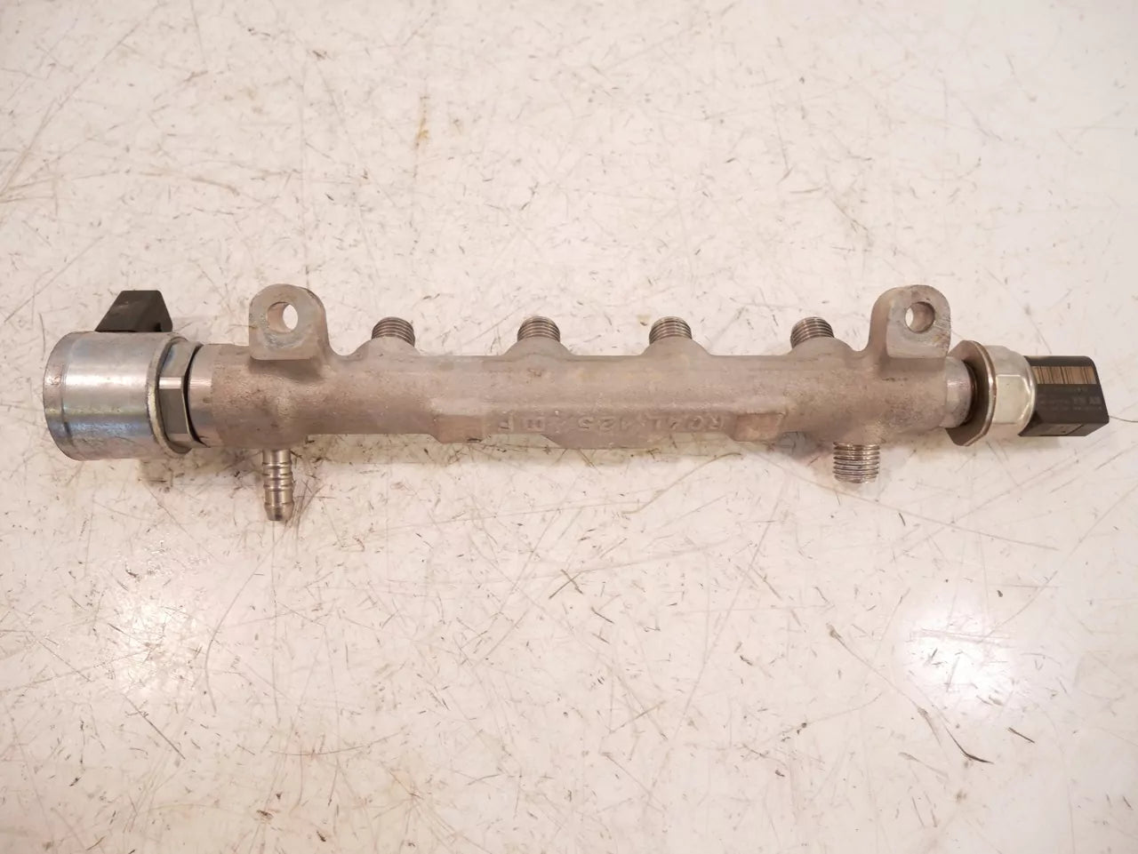 Rampa inyectora Audi 2,0 TDI DET DETA 04L089G