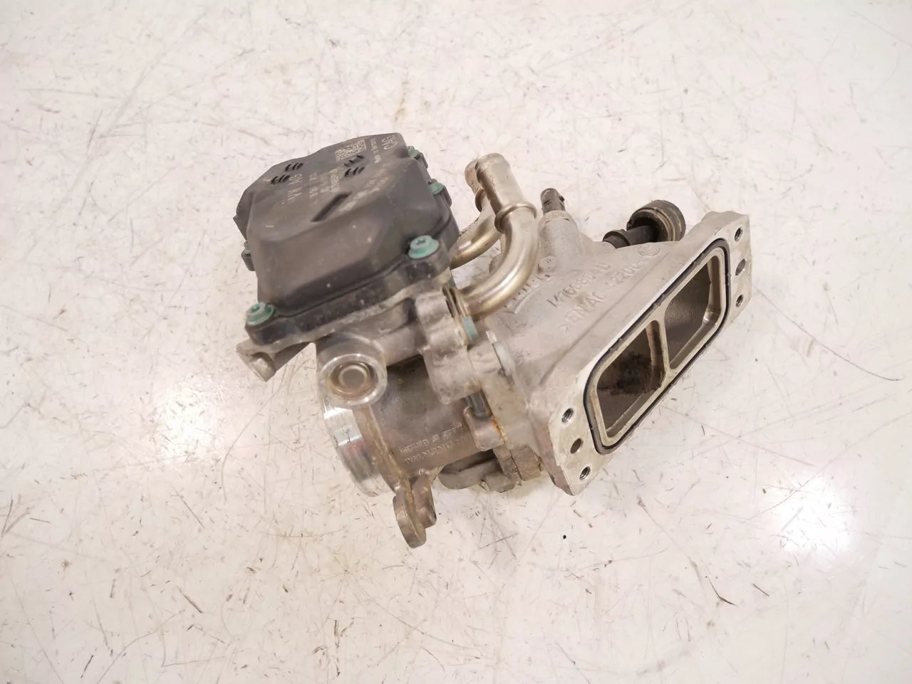 Válvula EGR Audi 2,0 TDI DET DETA 04L128063T