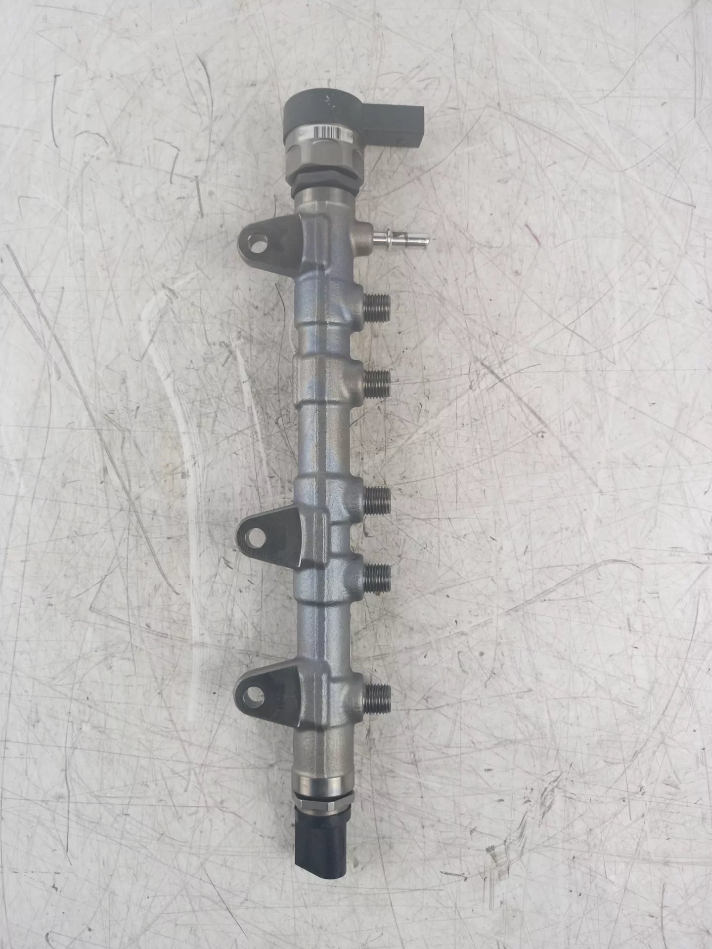 Riel inyector BMW Serie 2 F45 220D 2.0 Diesel XDRIVE B47C20B B47 8579240