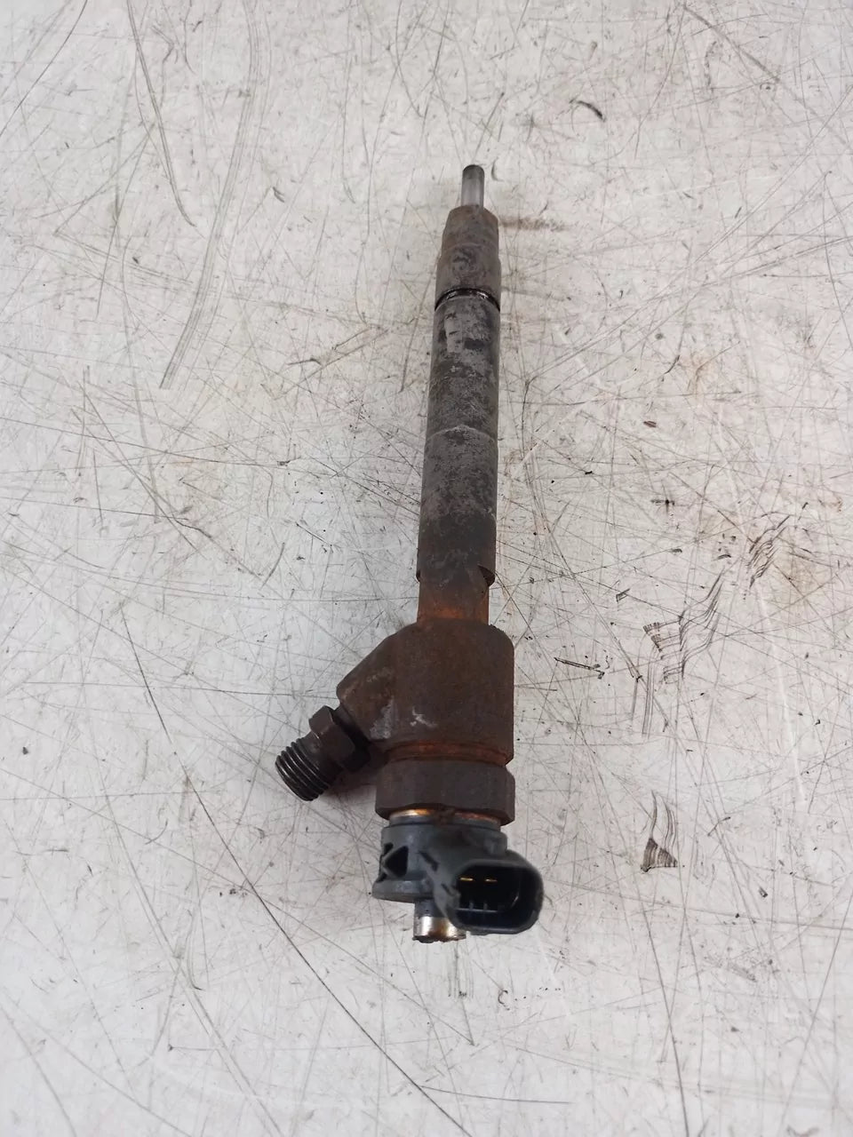 Inyector Citroen Berlingo 1.5 BlueHDI YHT DV5RCF 9828959880