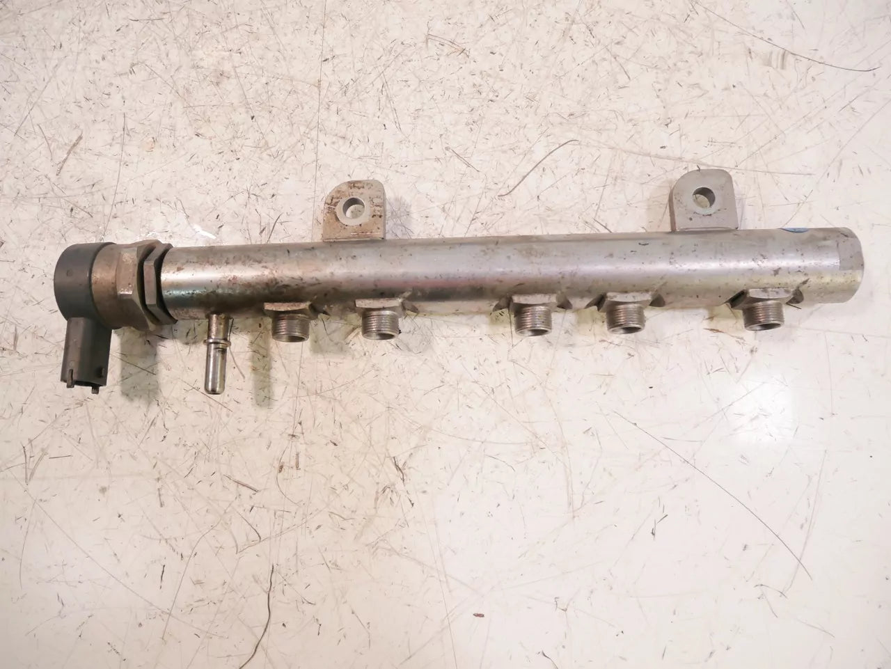 Rampa inyectora Jeep Dodge 3,0 CRD D V6 EXF VM48D 35022119G