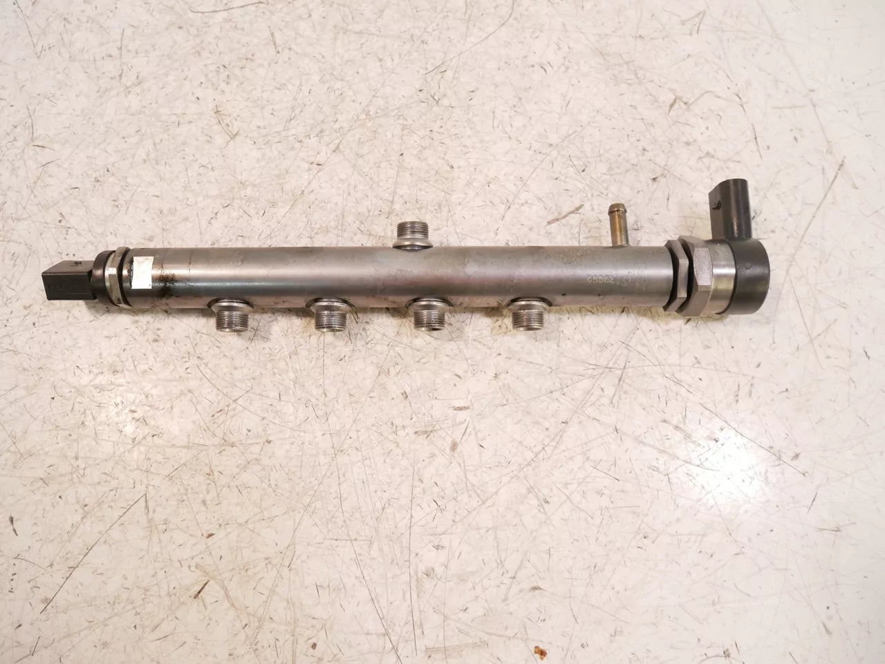 Rampa inyectora Mercedes-Benz 2,0 E220 d OM654.920 654.920 A6540700095
