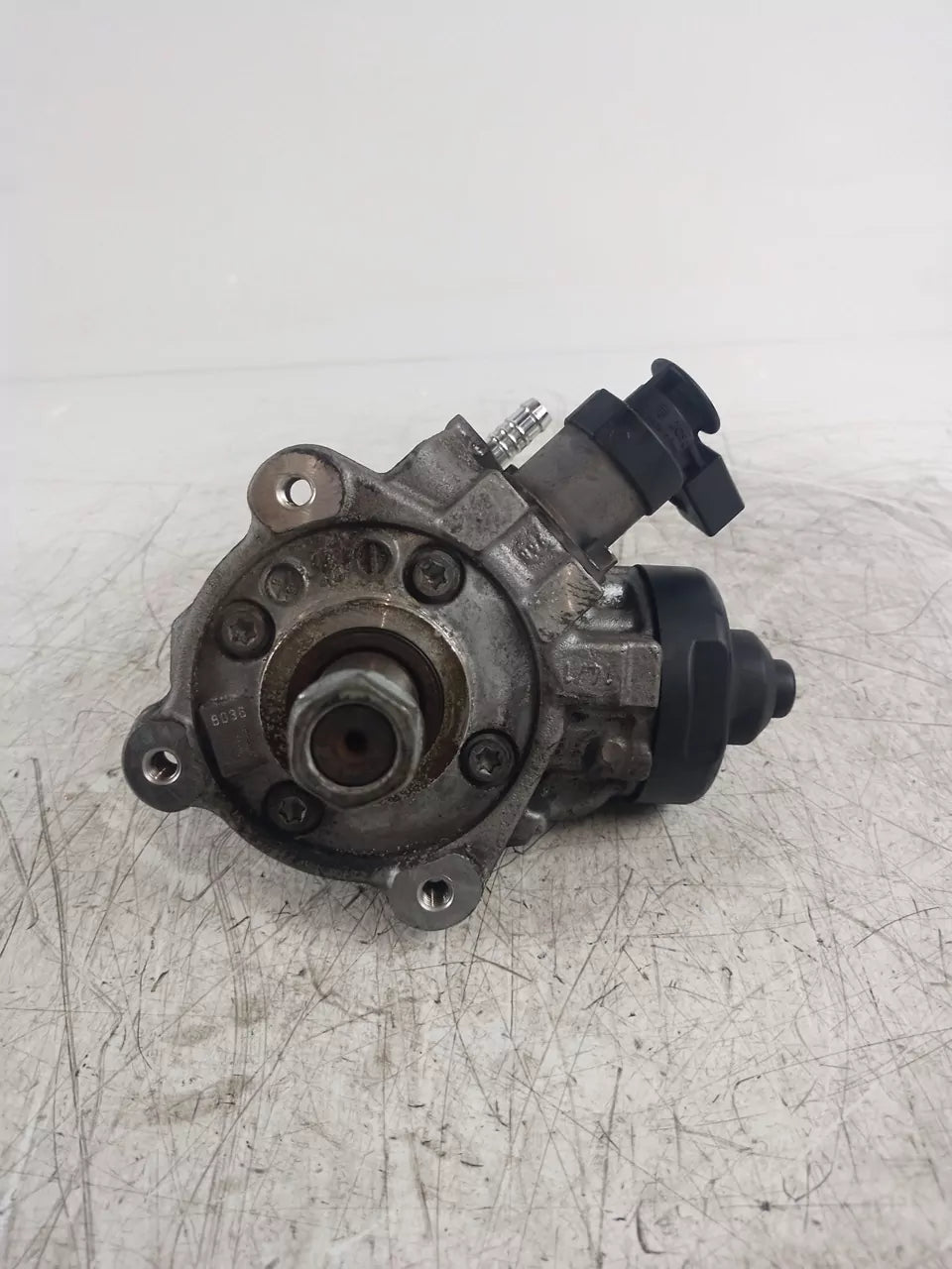 Bomba de alta presión Audi Seat Q5 8R Exeo 2.0 TDI CGLB CGL 03L130755AC