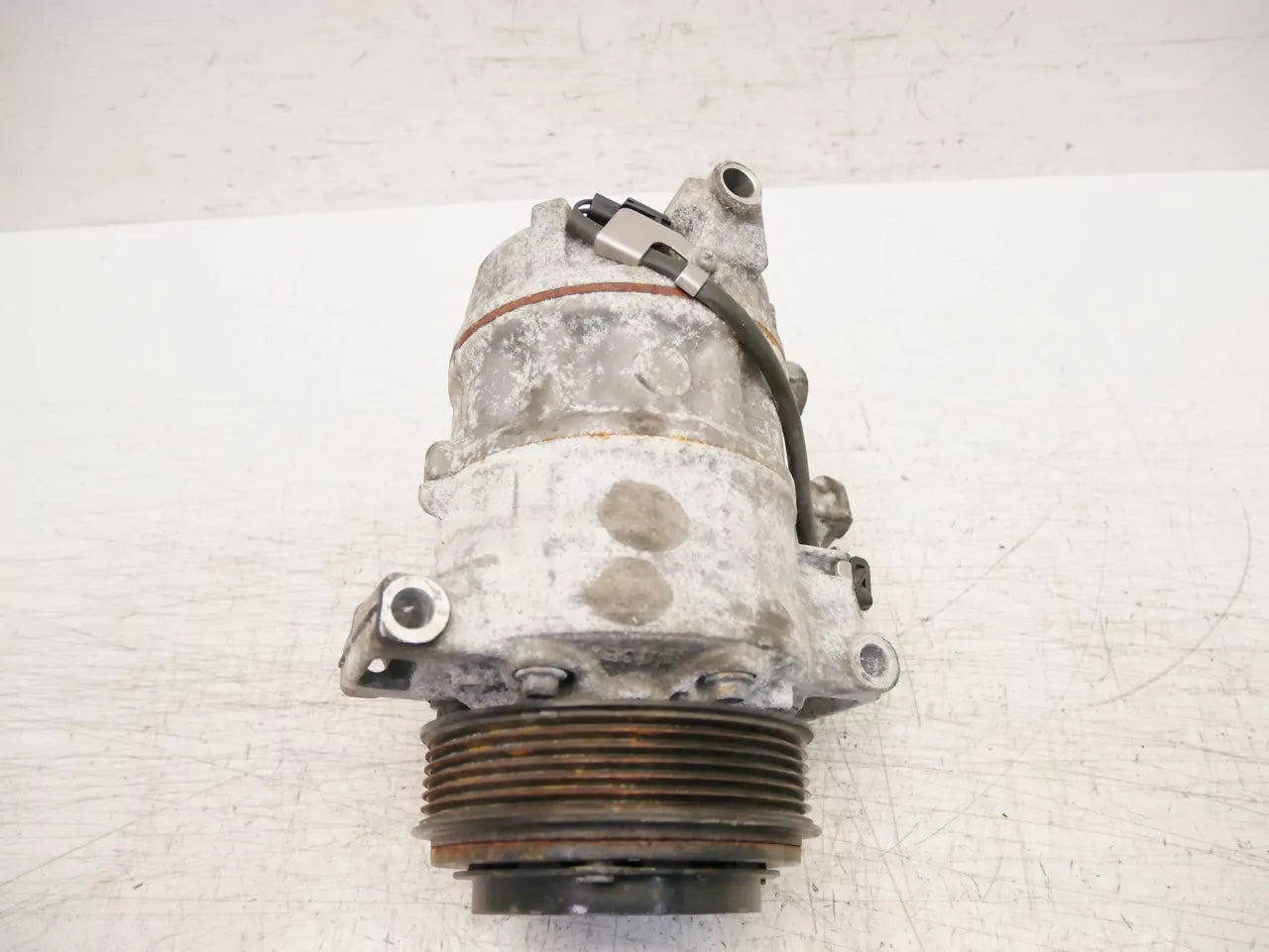 Compresor de aire acondicionado Mercedes-Benz 2,2 4-matic CDI OM651.921 OM651 A0008303902
