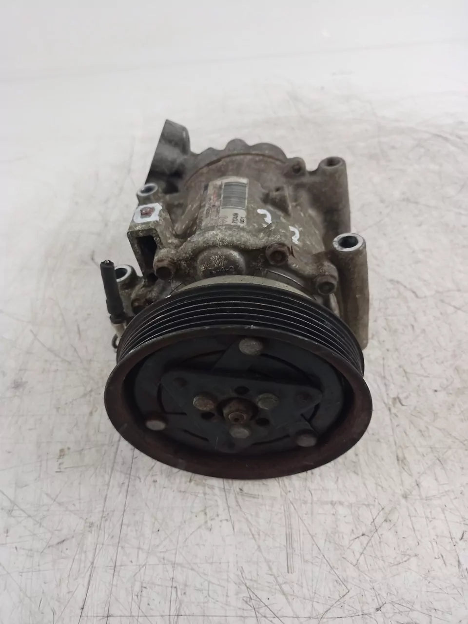 Compresor de aire acondicionado Renault Kangoo 1.5 dCi Diesel K9K714 K9K 8200716562