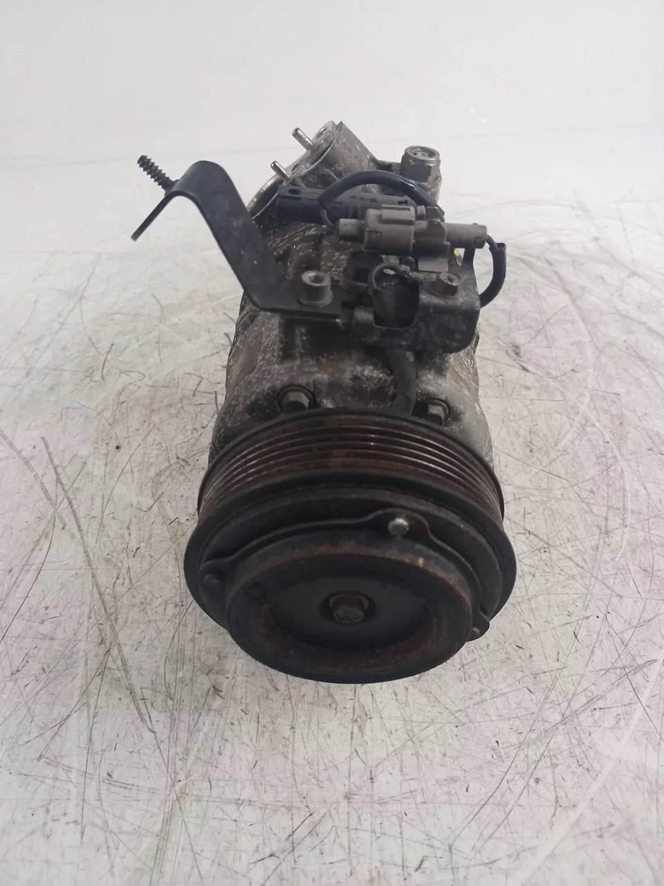 Compresor de aire acondicionado BMW Serie 5 F10 F11 2.0 525d 525 d N47D20D N47 9223694