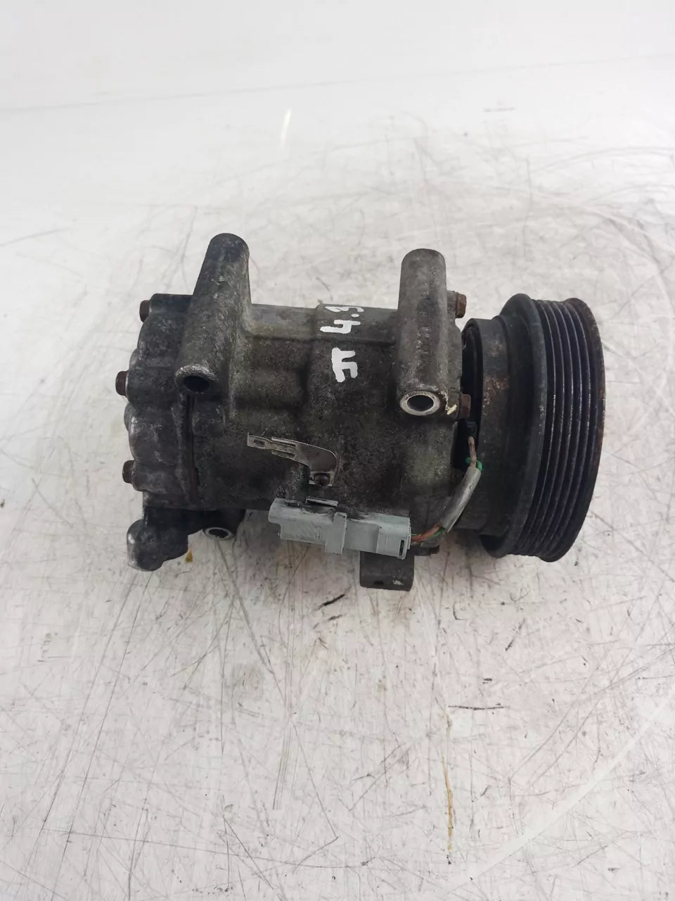 Compresor de aire acondicionado Mercedes-Benz Citan W415 1,5 CDI OM607.951 K9KB608 A4158300100